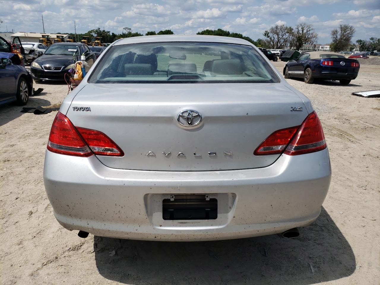 2005 Toyota Avalon Xl VIN: 4T1BK36B85U027147 Lot: 53854784