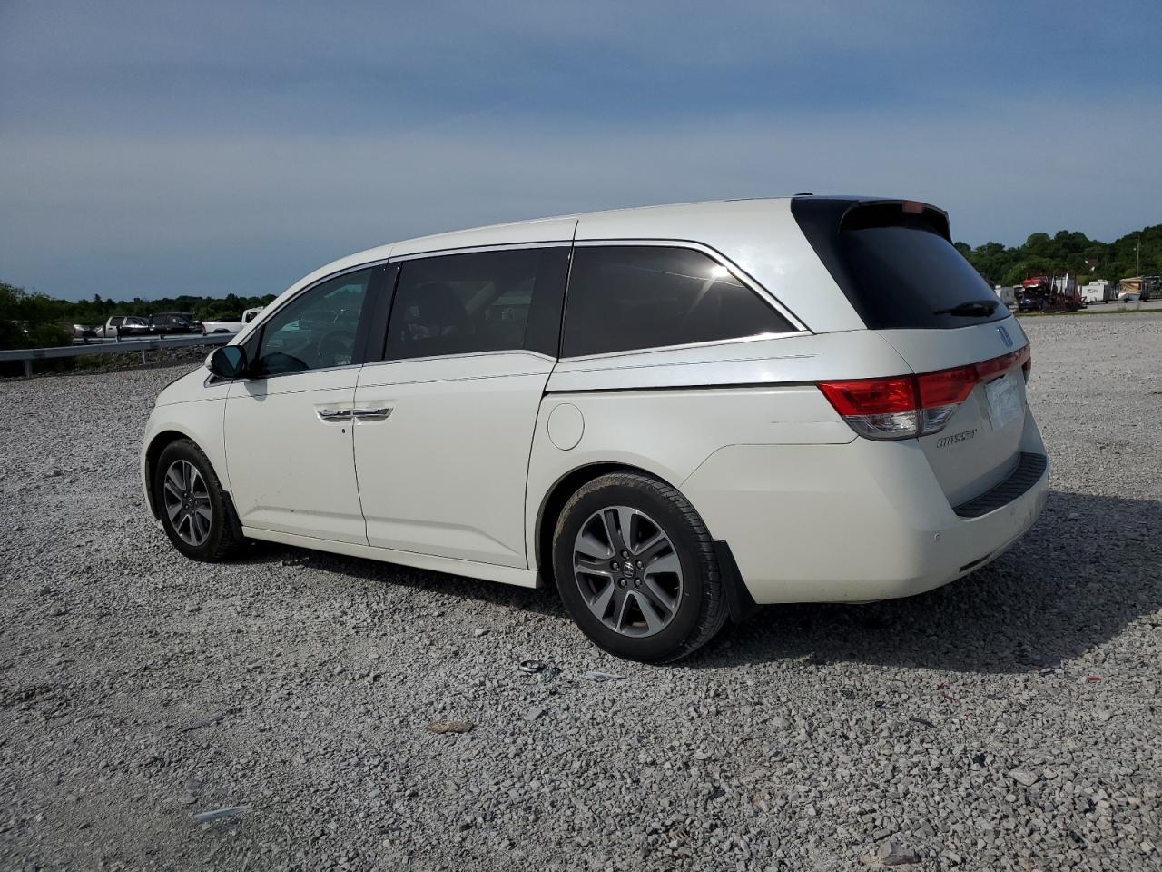 VIN 5FNRL5H92GB156163 2016 HONDA ODYSSEY no.2