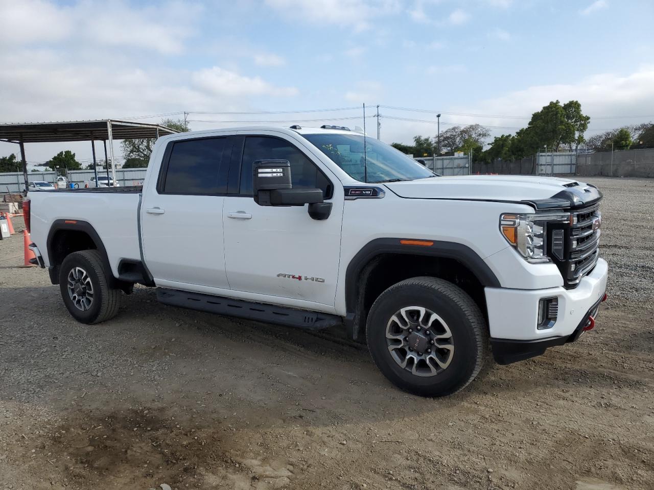 2022 GMC Sierra - Image 4