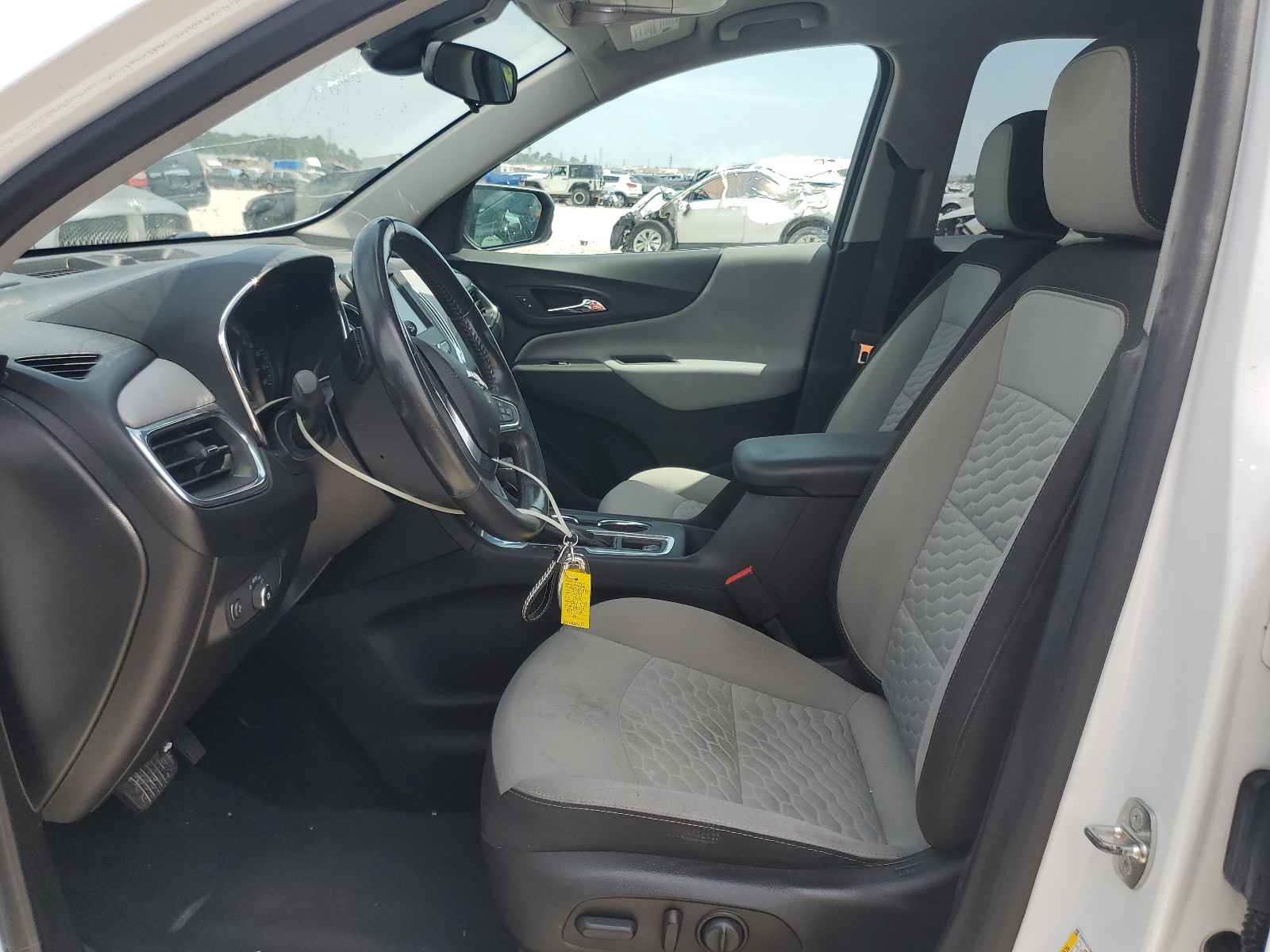 2GNAXJEV9K6220880 2019 Chevrolet Equinox Lt