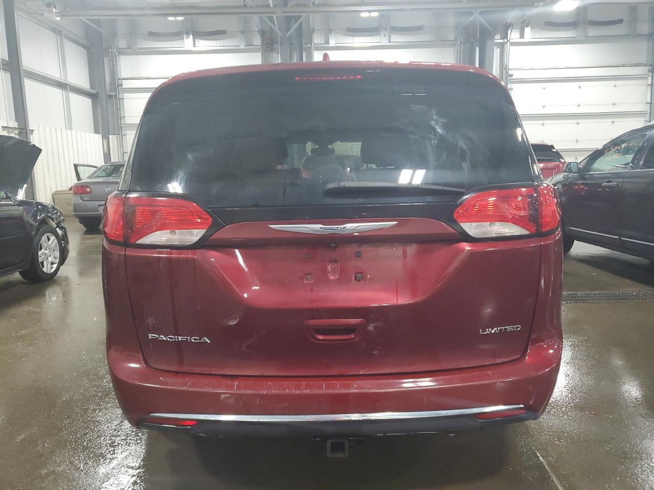 2017 Chrysler Pacifica Limited VIN: 2C4RC1GG5HR512779 Lot: 55307564