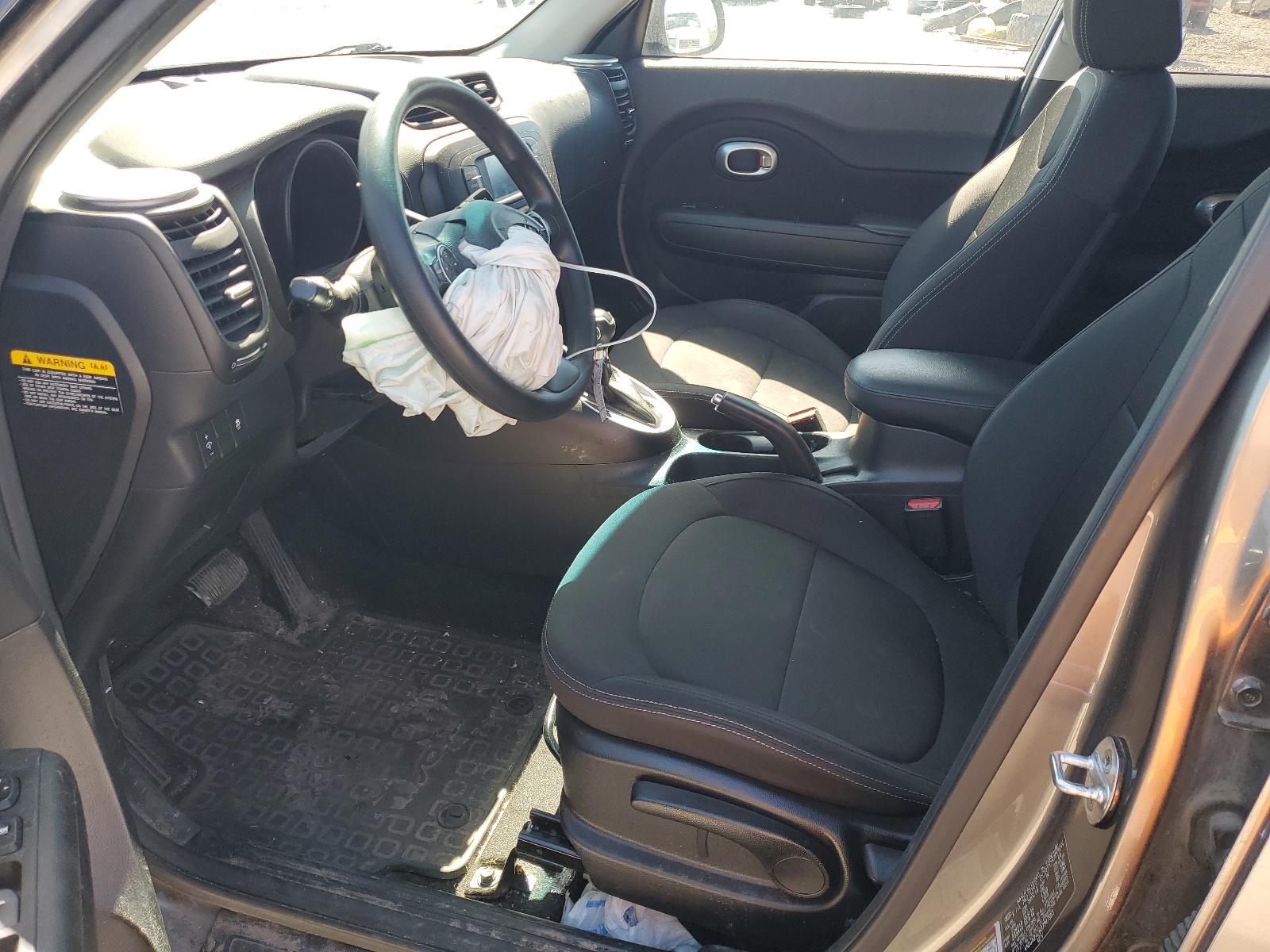 KNDJN2A26G7347965 2016 Kia Soul