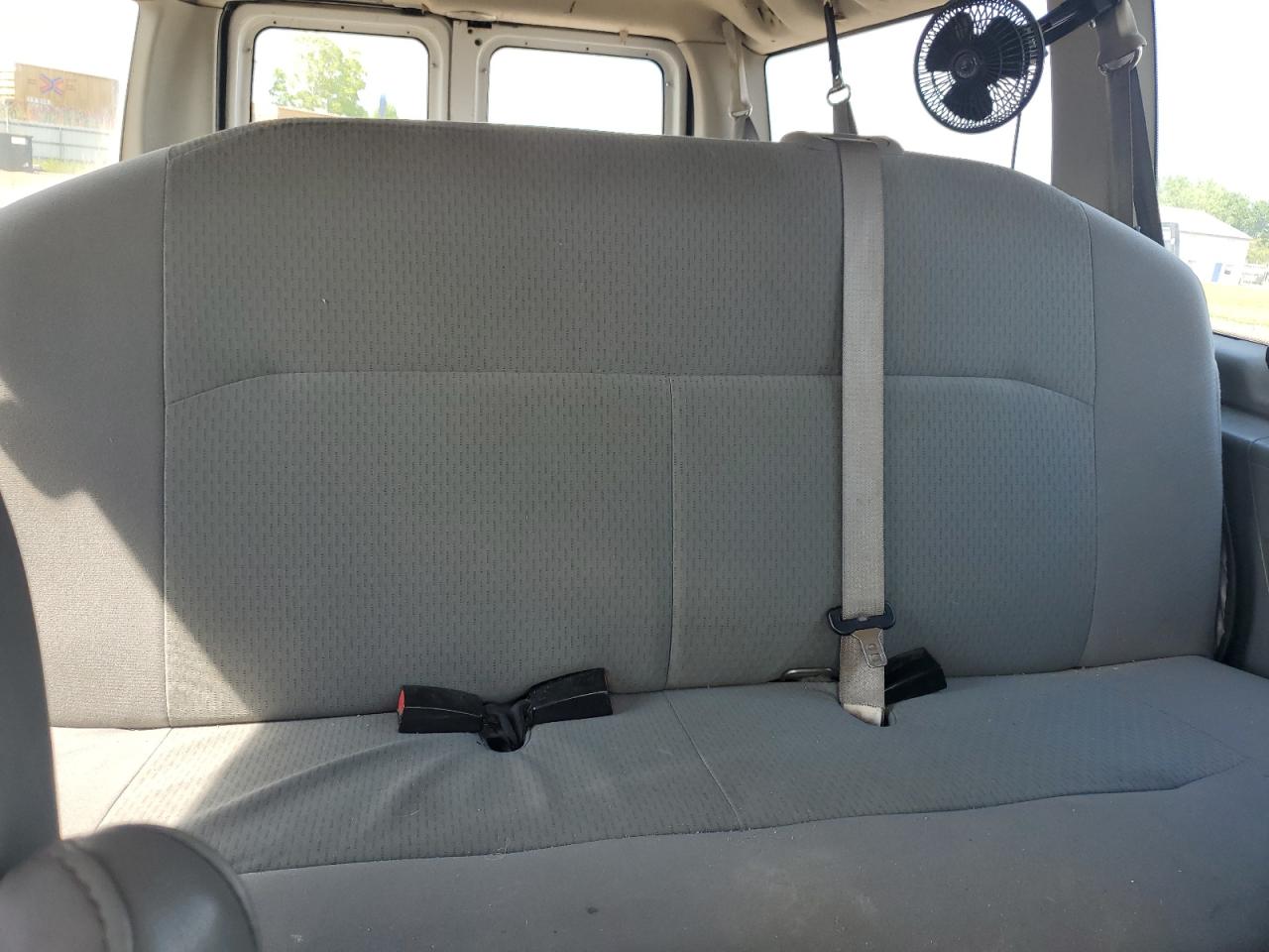 2006 Ford Econoline E350 Super Duty Wagon VIN: 1FBNE31L26DA67531 Lot: 54963374