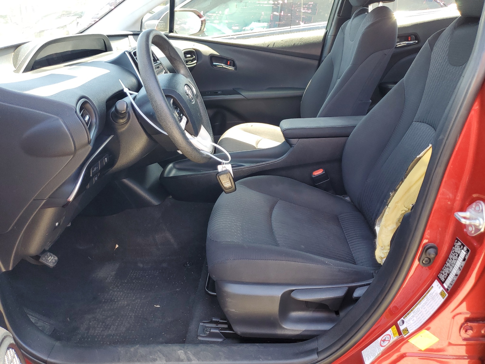 JTDKBRFU8H3548131 2017 Toyota Prius