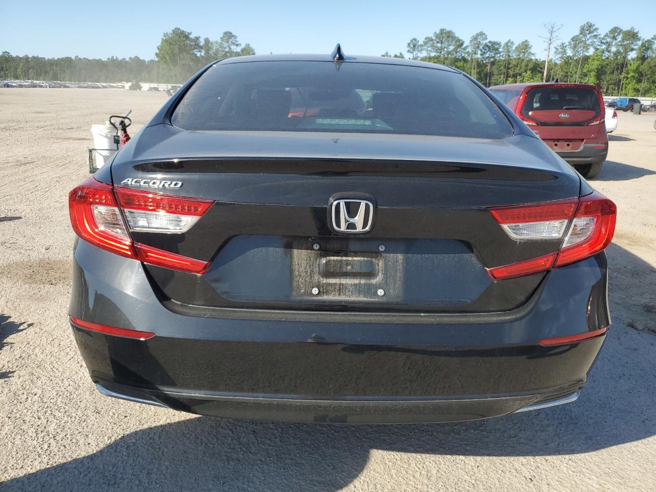 2022 Honda Accord Lx VIN: 1HGCV1F13NA077372 Lot: 56302424