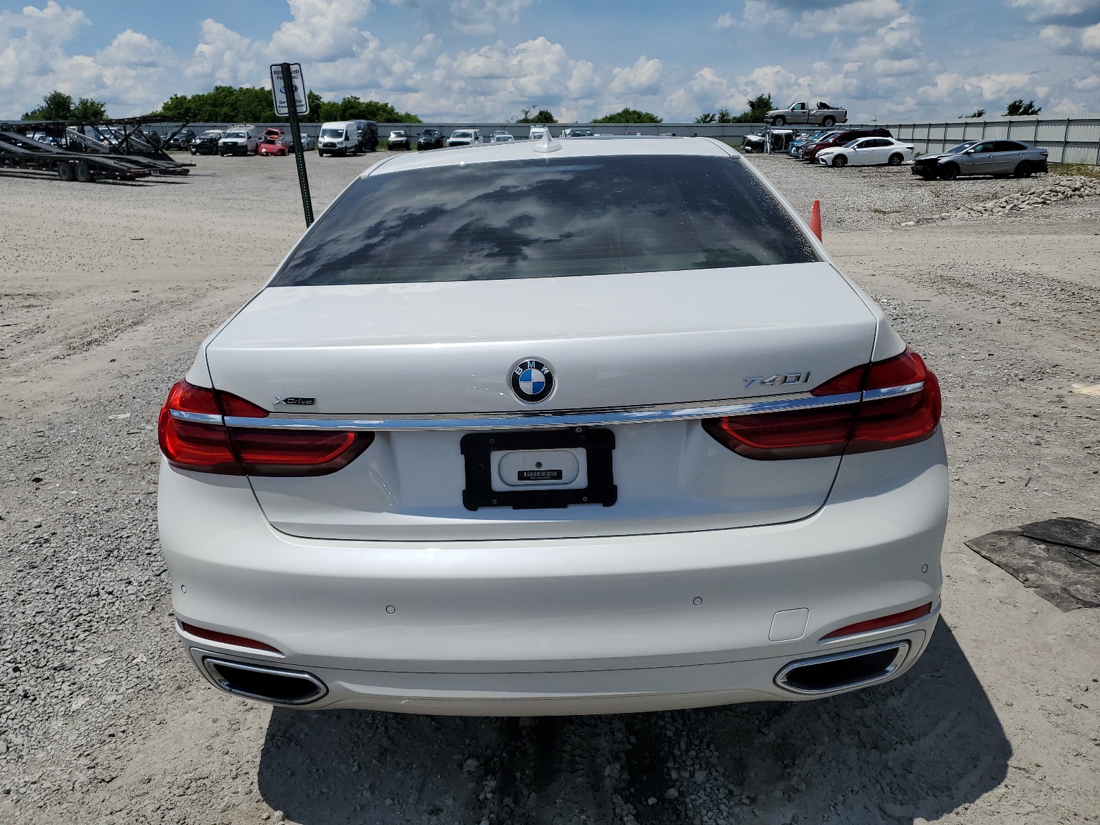 WBA7E4C56HGU99210 2017 BMW 740 Xi