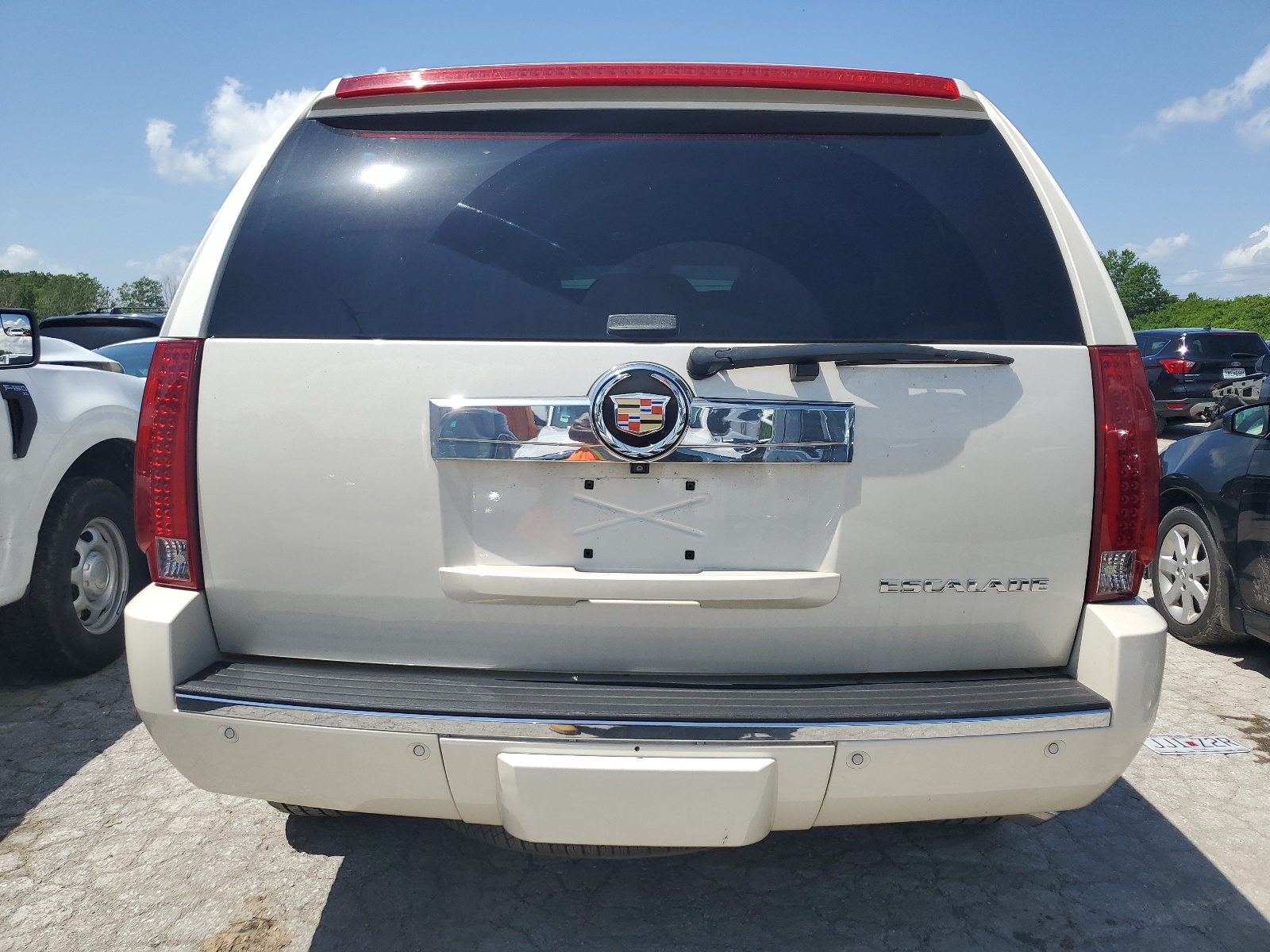 1GYUKCEF4AR161291 2010 Cadillac Escalade Premium