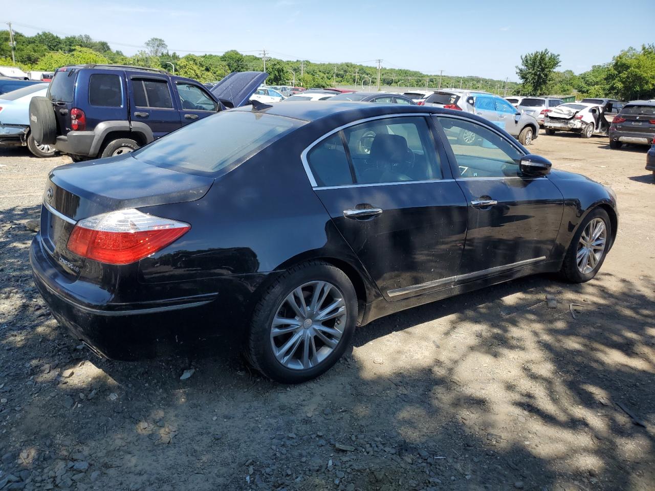 2011 Hyundai Genesis 4.6L VIN: KMHGC4DF8BU139702 Lot: 57151674