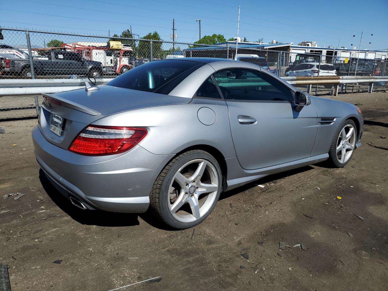 VIN WDDPK4HA9FF102437 2015 MERCEDES-BENZ SLK-CLASS no.3