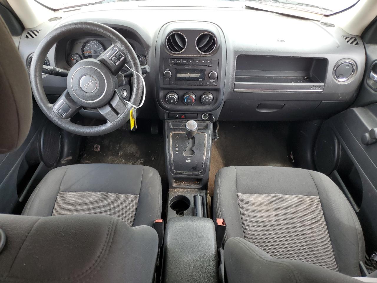 2015 Jeep Liberty (Patriot) - Image 8