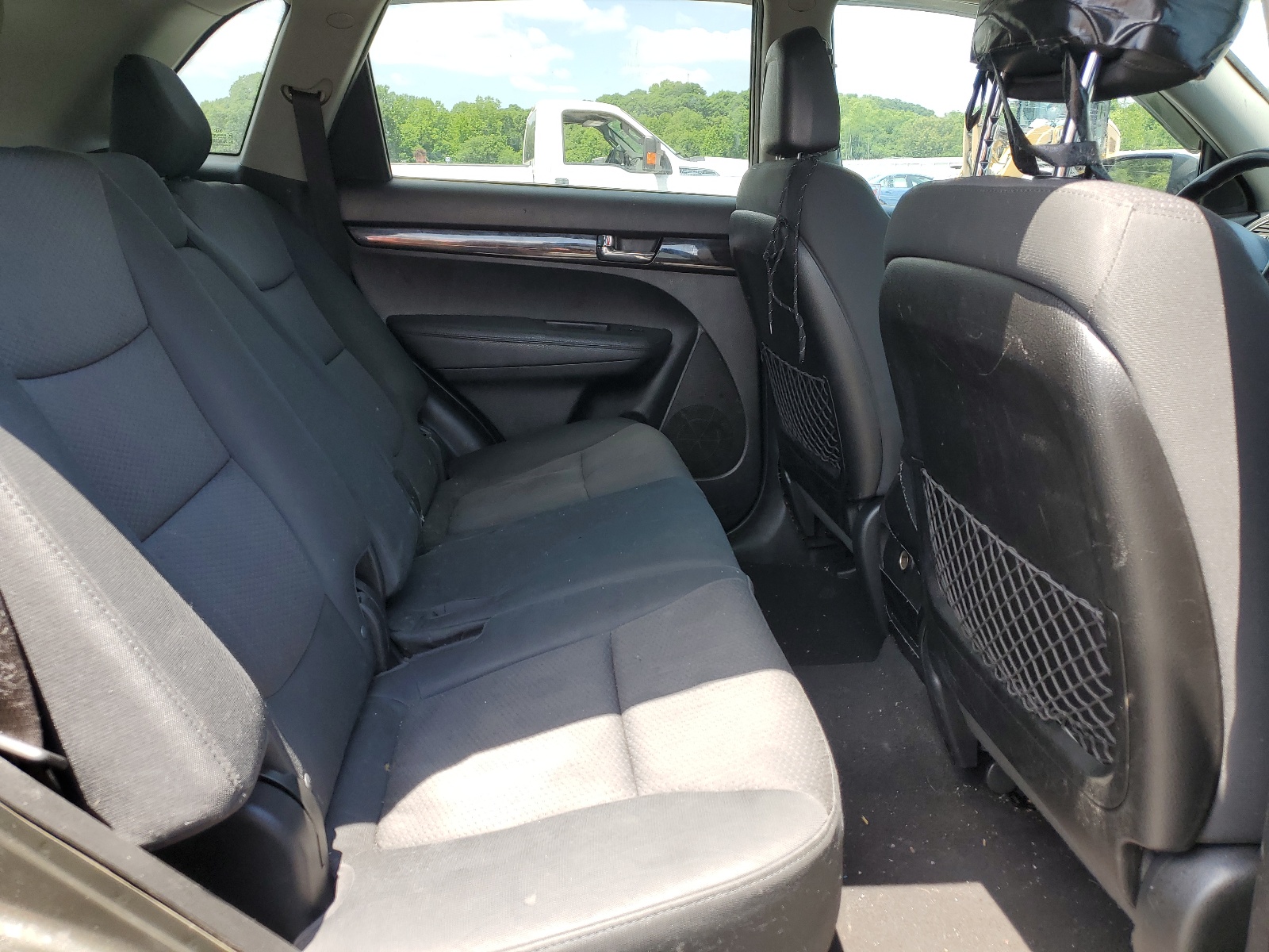 5XYKT3A63CG306984 2012 Kia Sorento Base