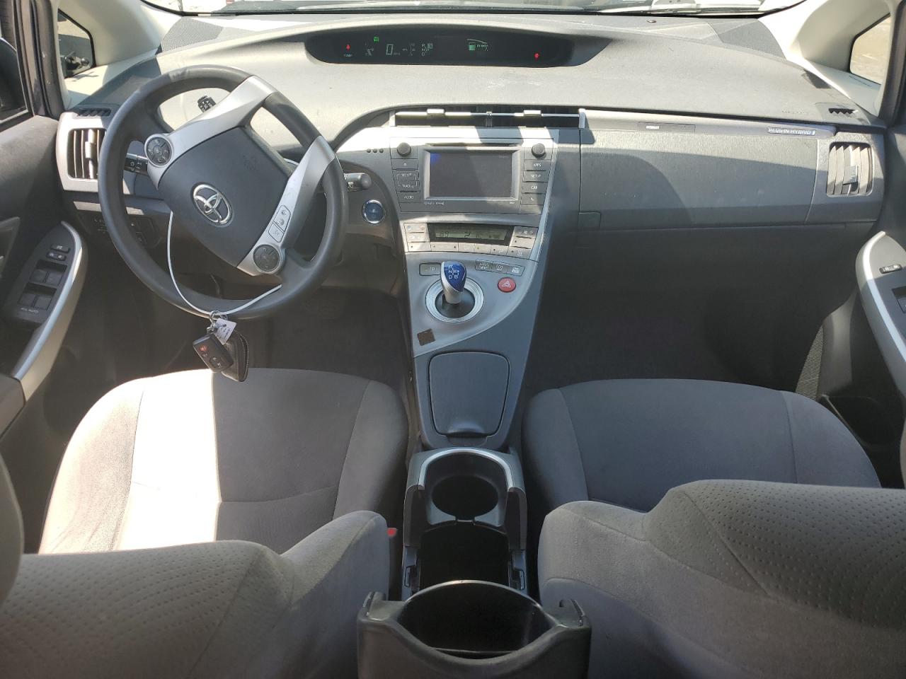 2014 Toyota Prius - Image 8