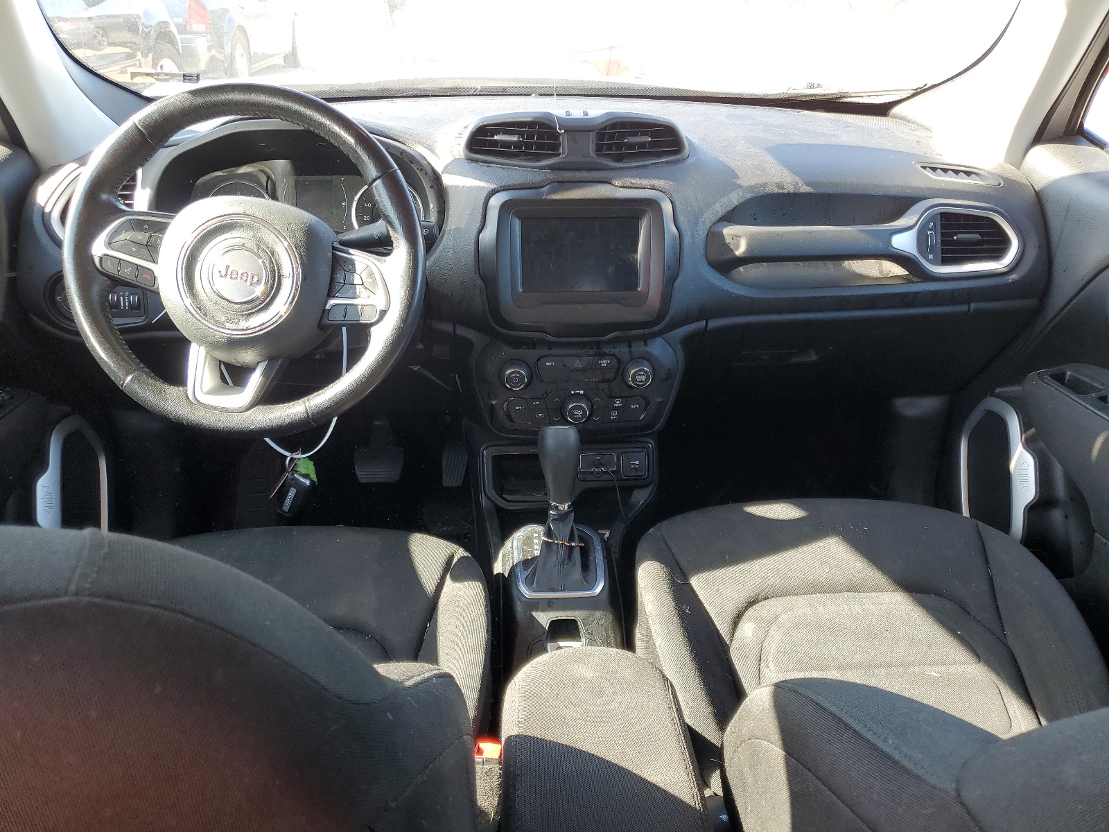 ZACNJABB6KPK24648 2019 Jeep Renegade Latitude