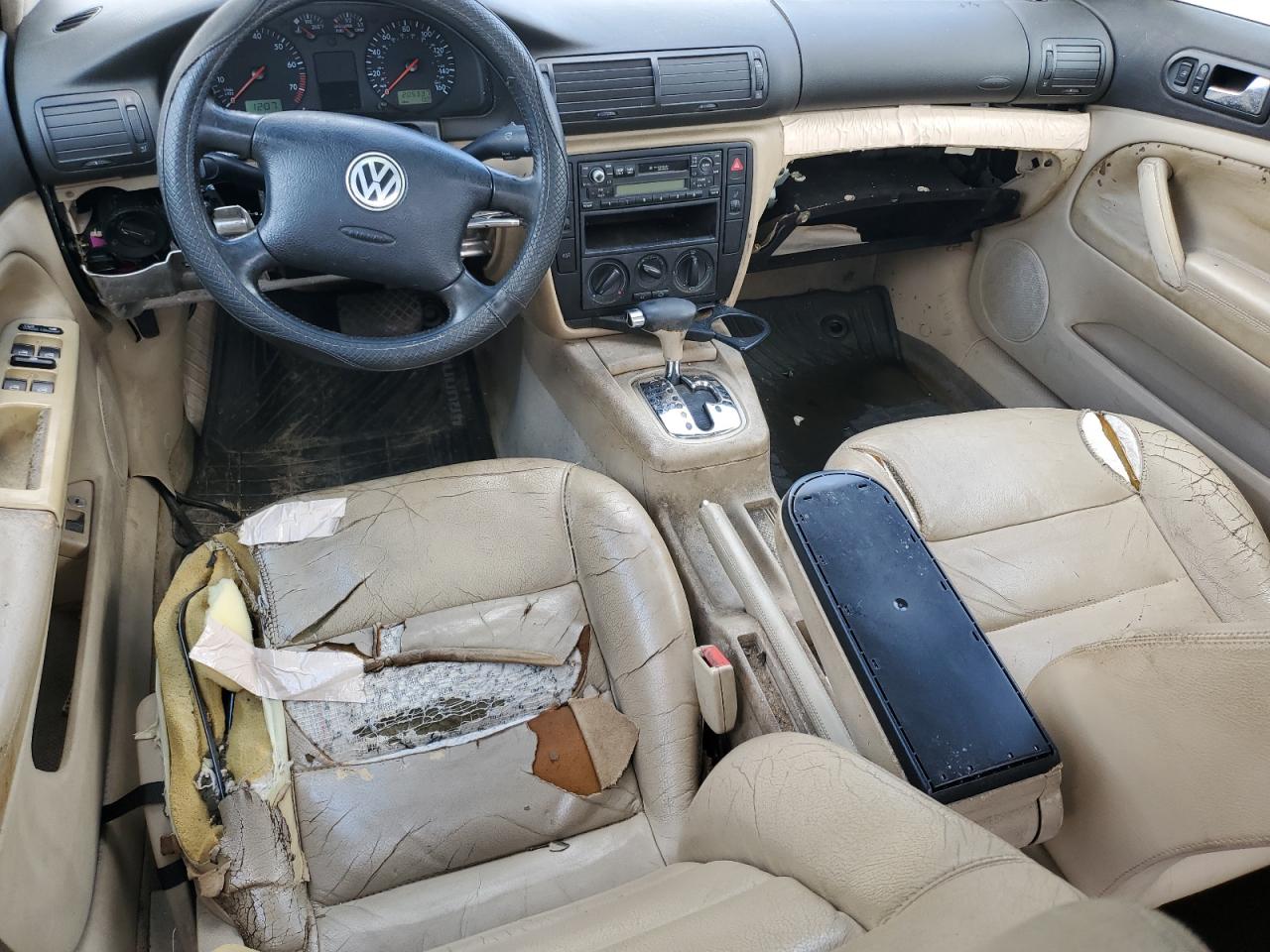 2000 Volkswagen Passat Gls VIN: WVWMA23B7YP179213 Lot: 55424314