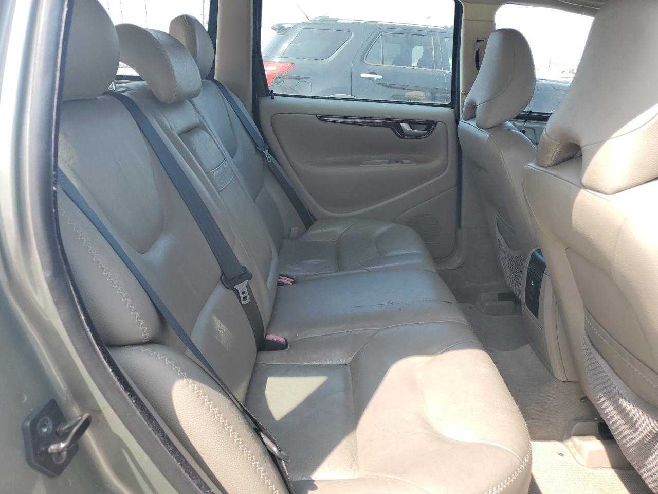 2007 Volvo XC70 - Image 10