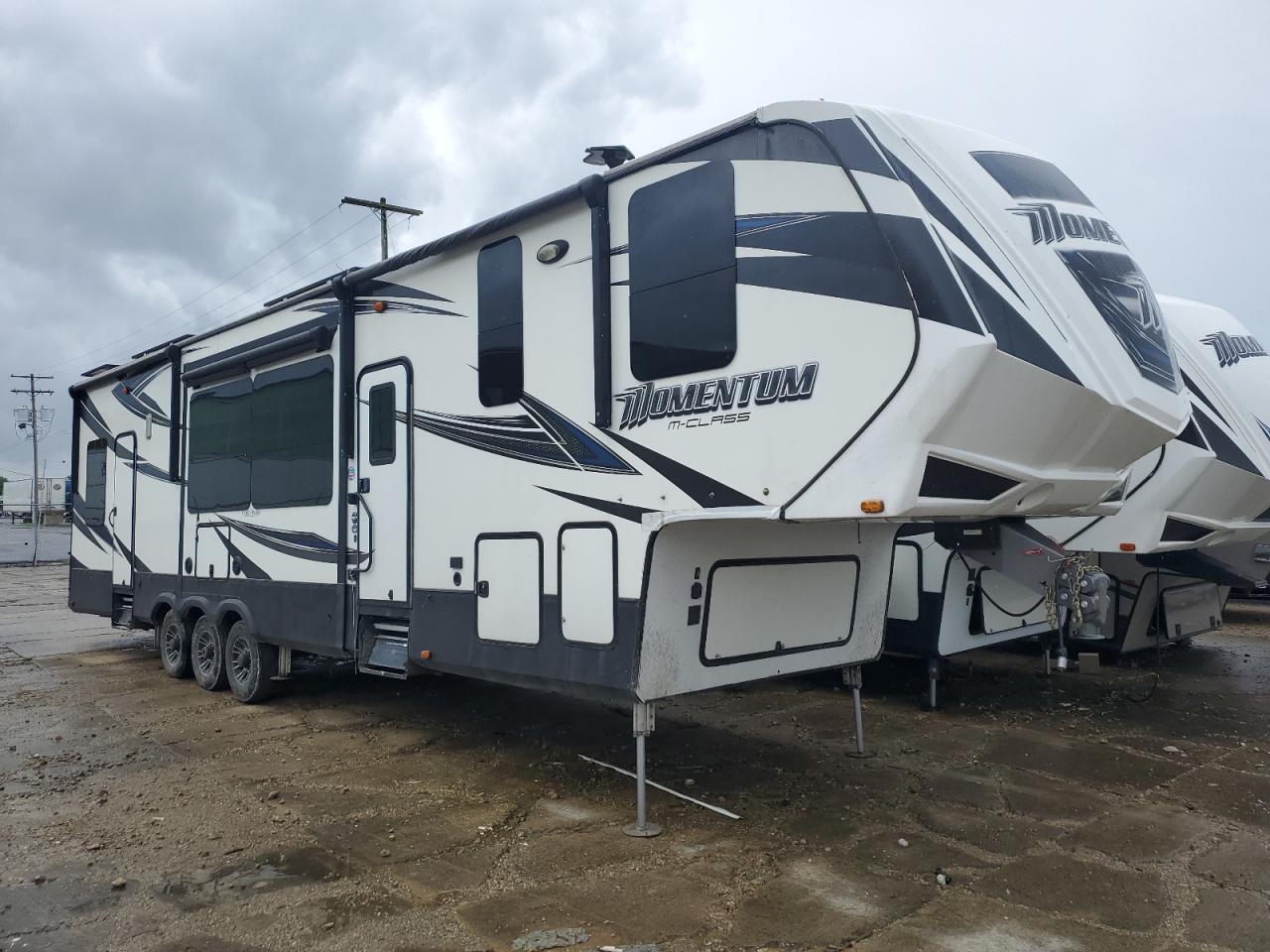 2017 Gran 5Th Wheel for Sale in Columbus, OH - All Over