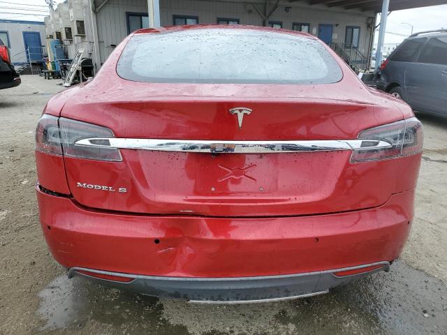 Хетчбеки TESLA MODEL S 2016 Червоний