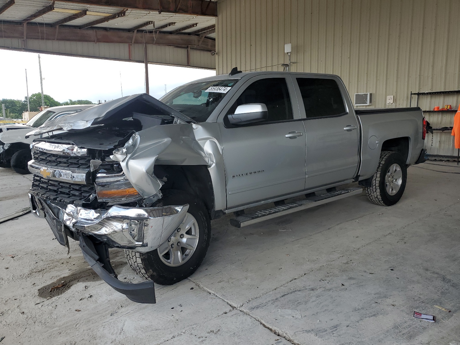 3GCUCRER7JG412773 2018 Chevrolet Silverado C1500 Lt