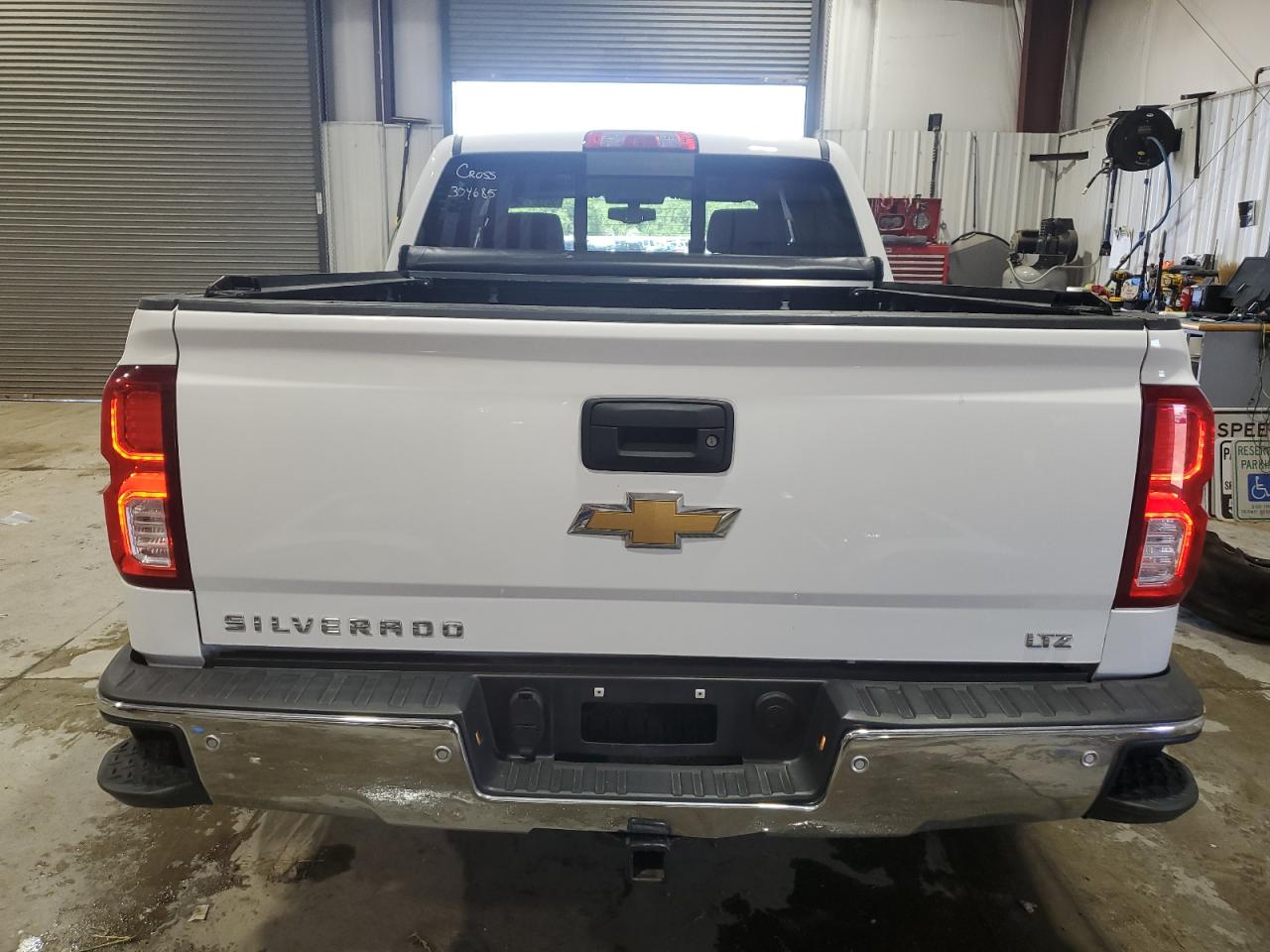 3GCUKSEC1JG102320 2018 Chevrolet Silverado K1500 Ltz