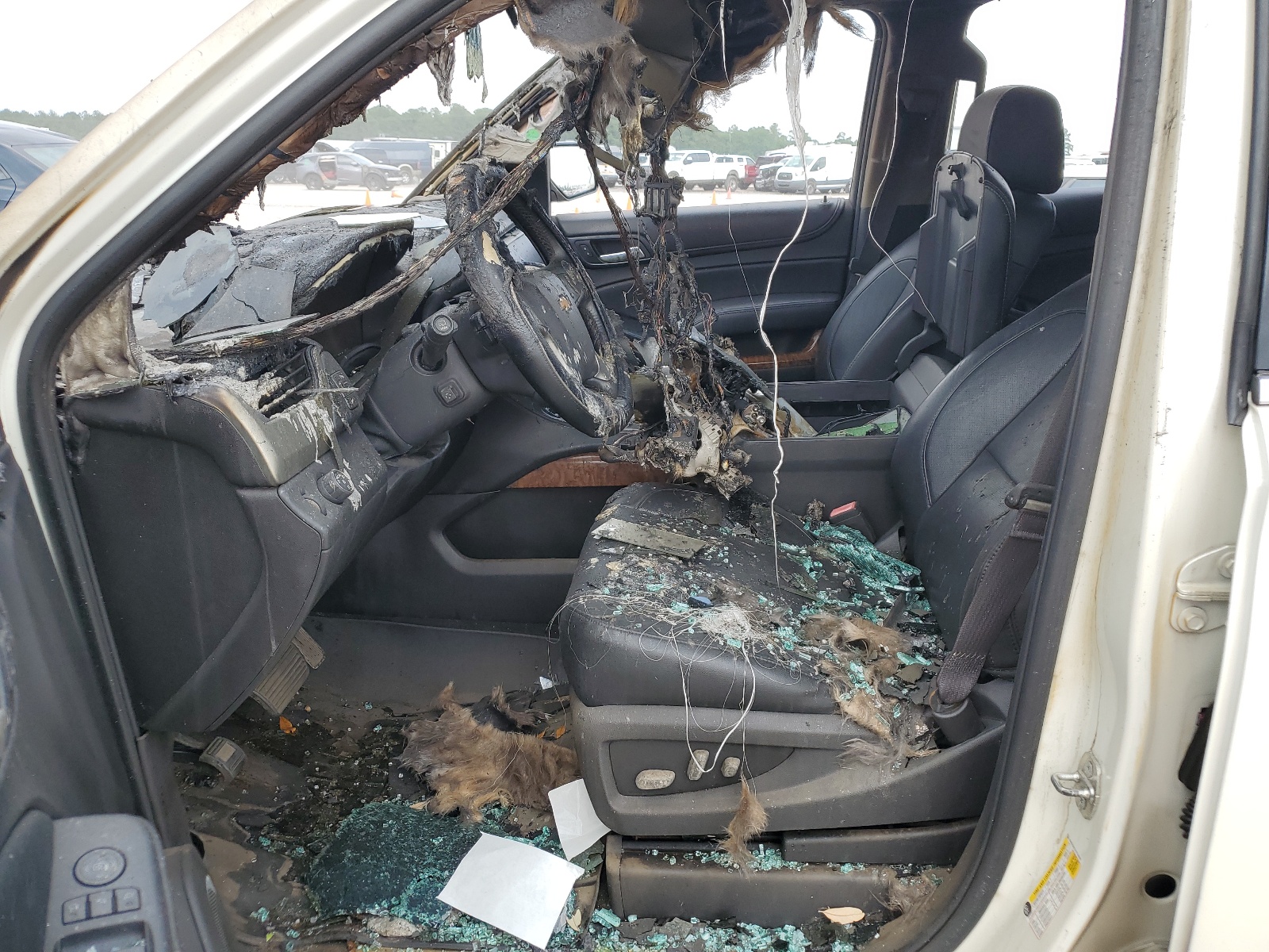 1GNSCCKC7FR134203 2015 Chevrolet Tahoe C1500 Ltz