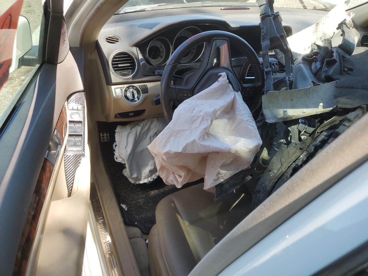 2012 Mercedes-Benz C 300 4Matic VIN: WDDGF8BB1CA617356 Lot: 57290074