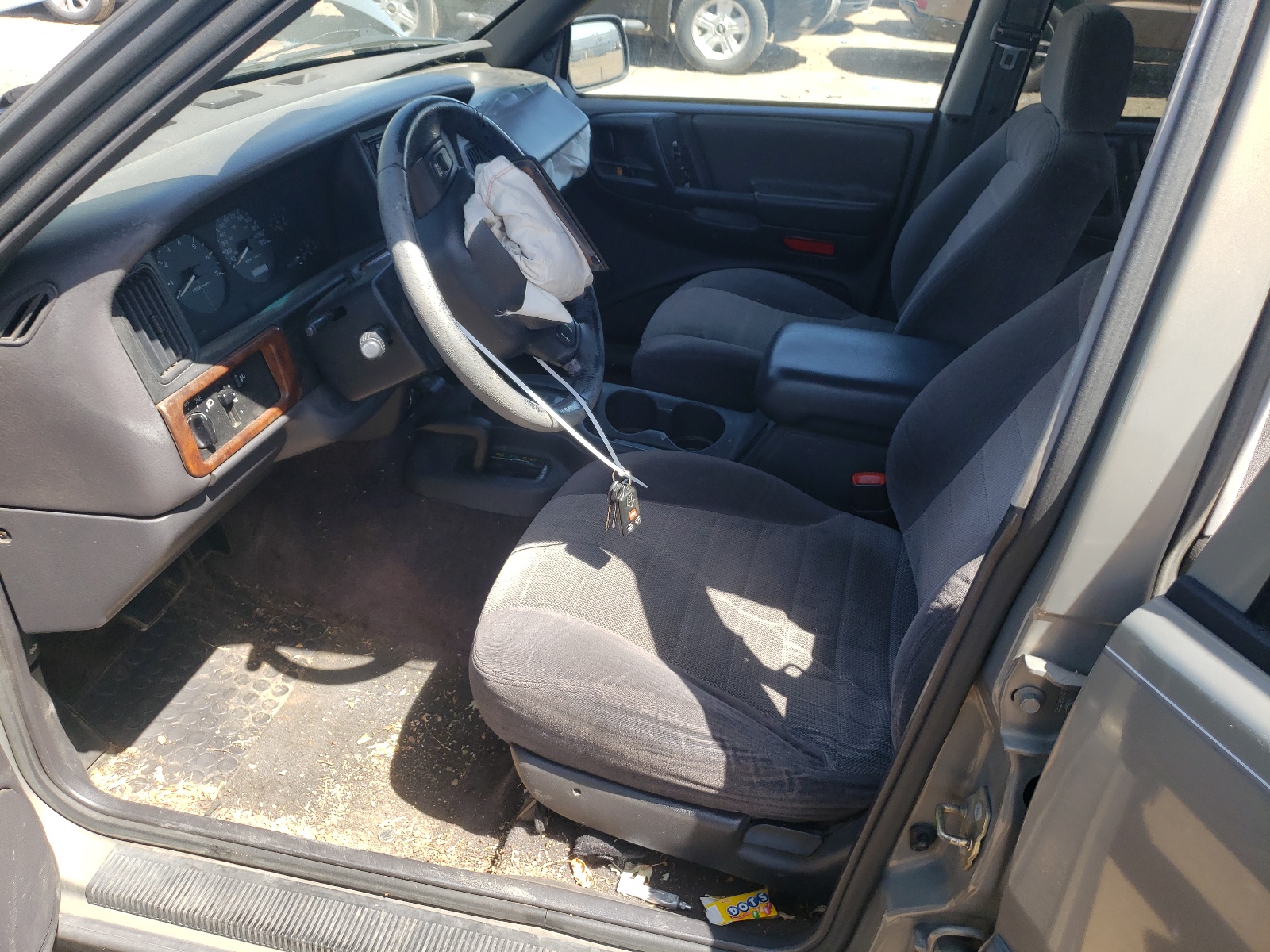 1J4EZ58SXTC146076 1996 Jeep Grand Cherokee Laredo