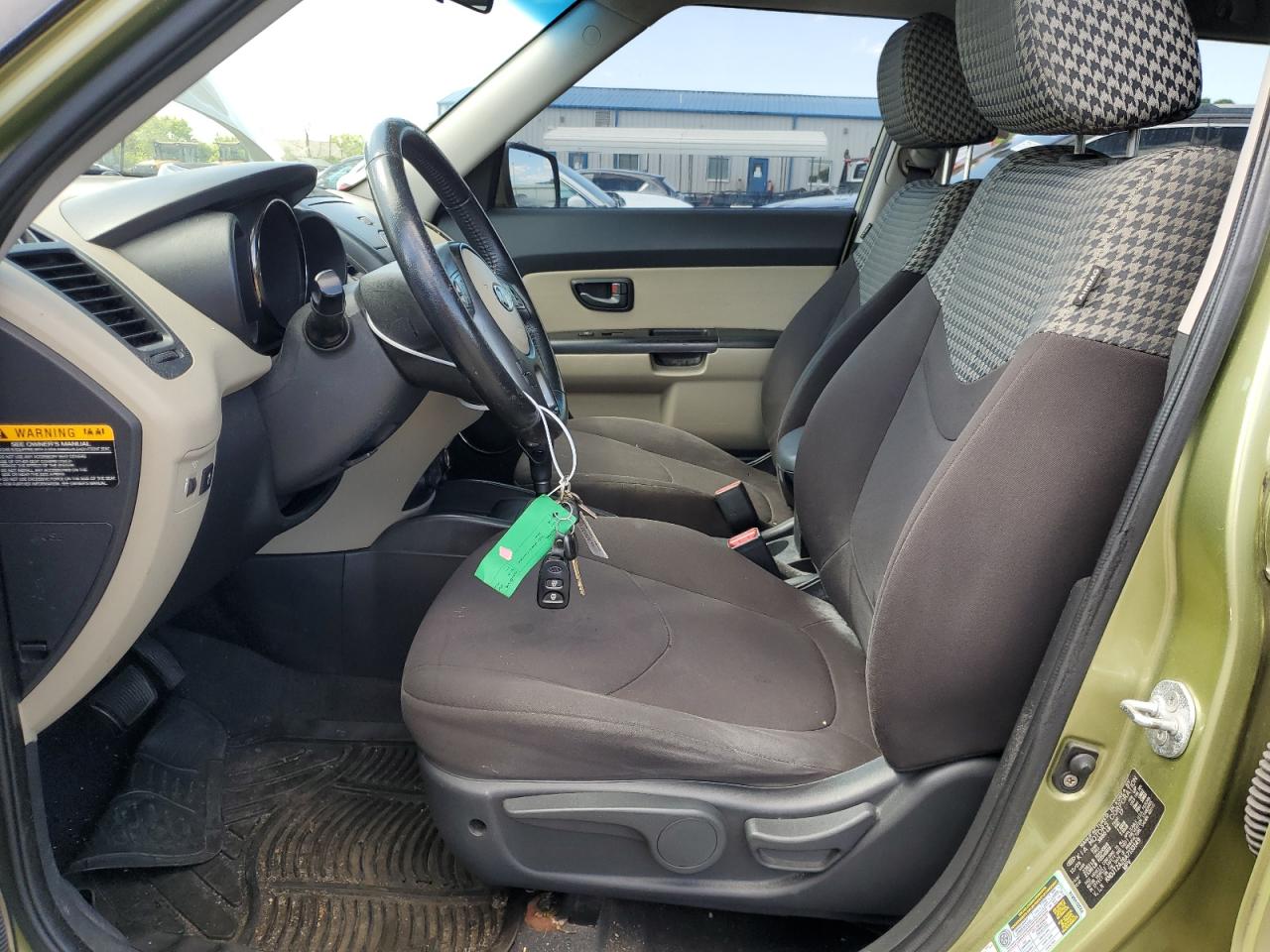 2010 Kia Soul + VIN: KNDJT2A26A7133149 Lot: 56569054