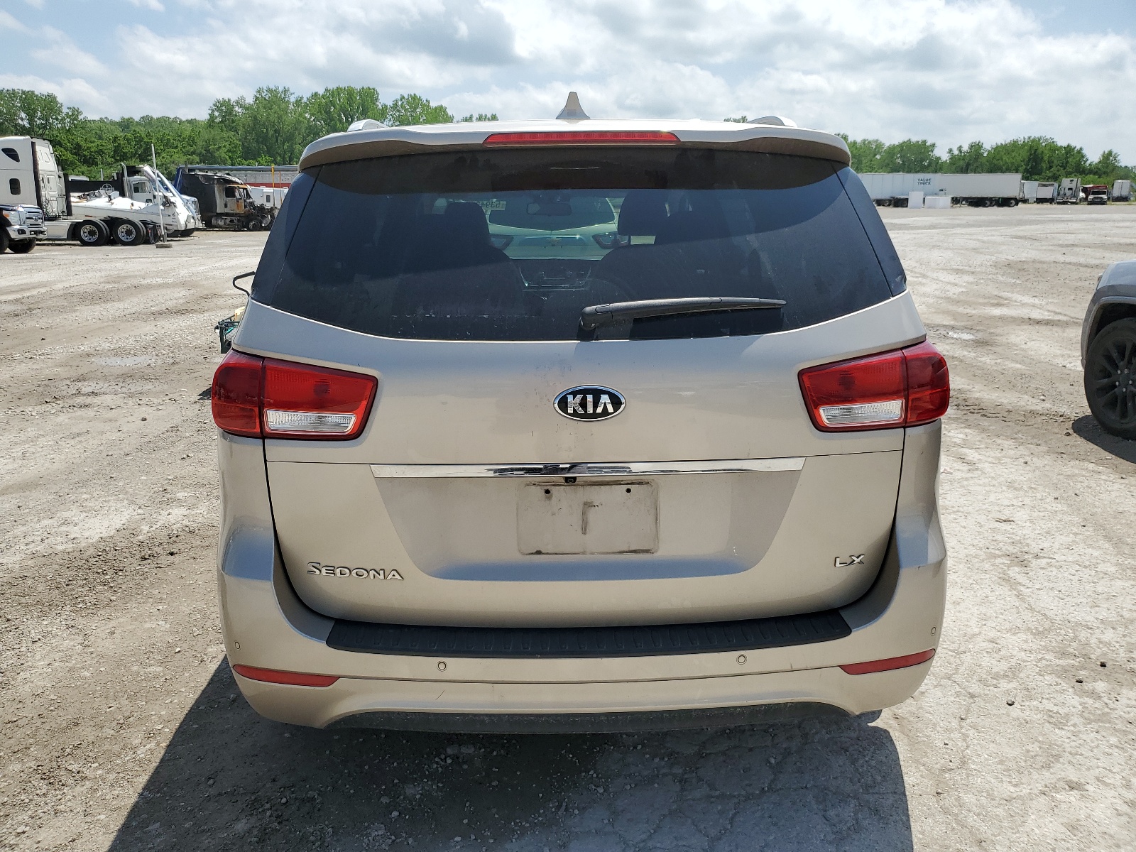 KNDMB5C19G6195018 2016 Kia Sedona Lx