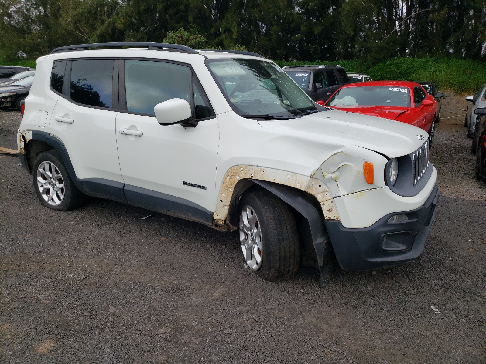 2016 Jeep Renegade Latitude vin: ZACCJBBT0GPD07556