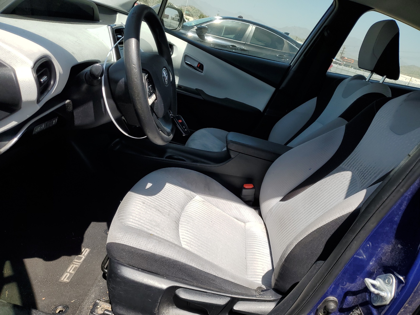 JTDKBRFU7G3530332 2016 Toyota Prius