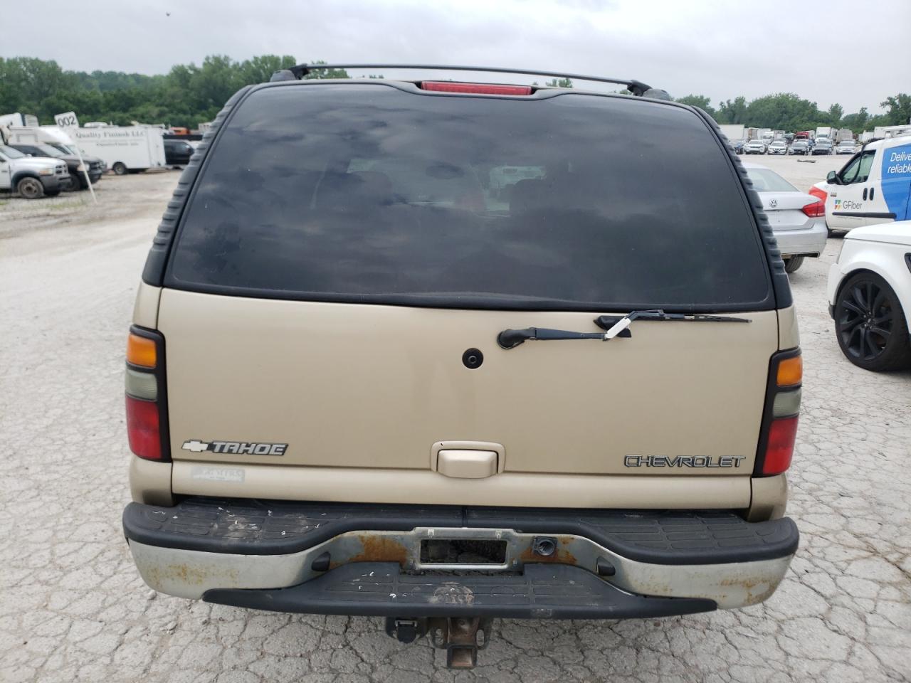 2005 Chevrolet Tahoe C1500 VIN: 1GNEC13T35R135380 Lot: 56146944