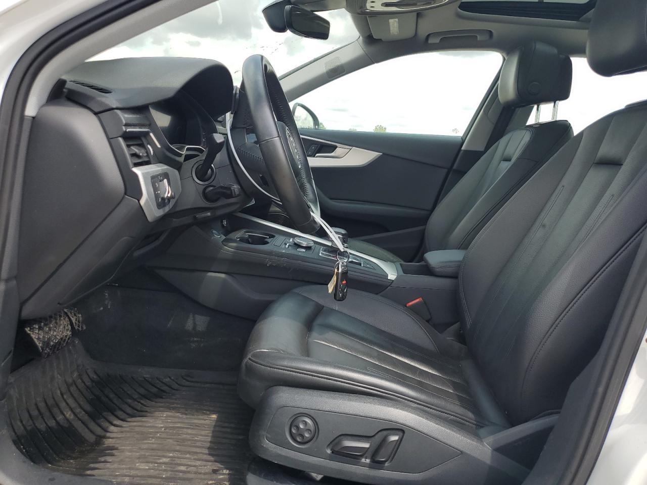 2017 Audi A4 Premium Plus VIN: WAUENAF48HN011900 Lot: 54669274