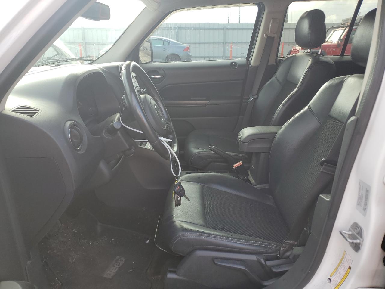 1C4NJPBA3GD622063 2016 Jeep Patriot Sport