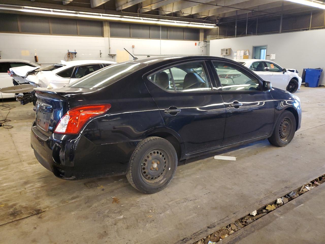 VIN 3N1CN7AP5FL828448 2015 NISSAN VERSA no.3