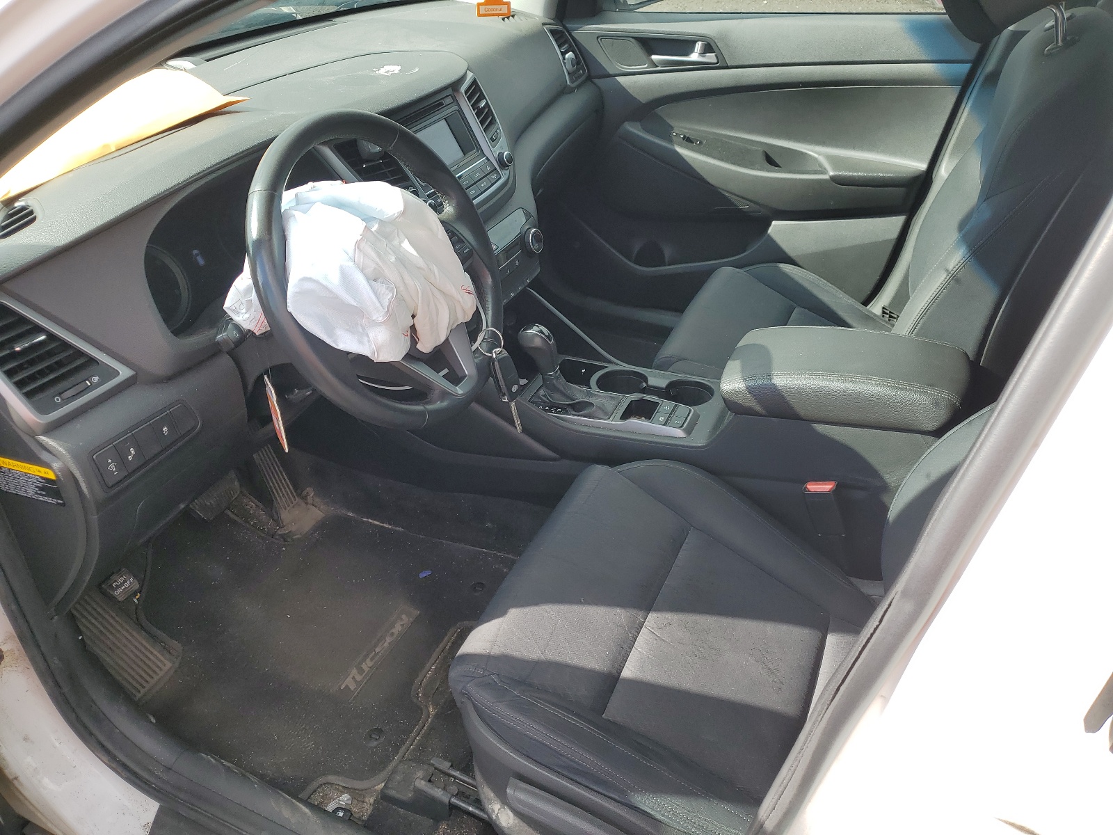 KM8J3CA43GU063946 2016 Hyundai Tucson Limited