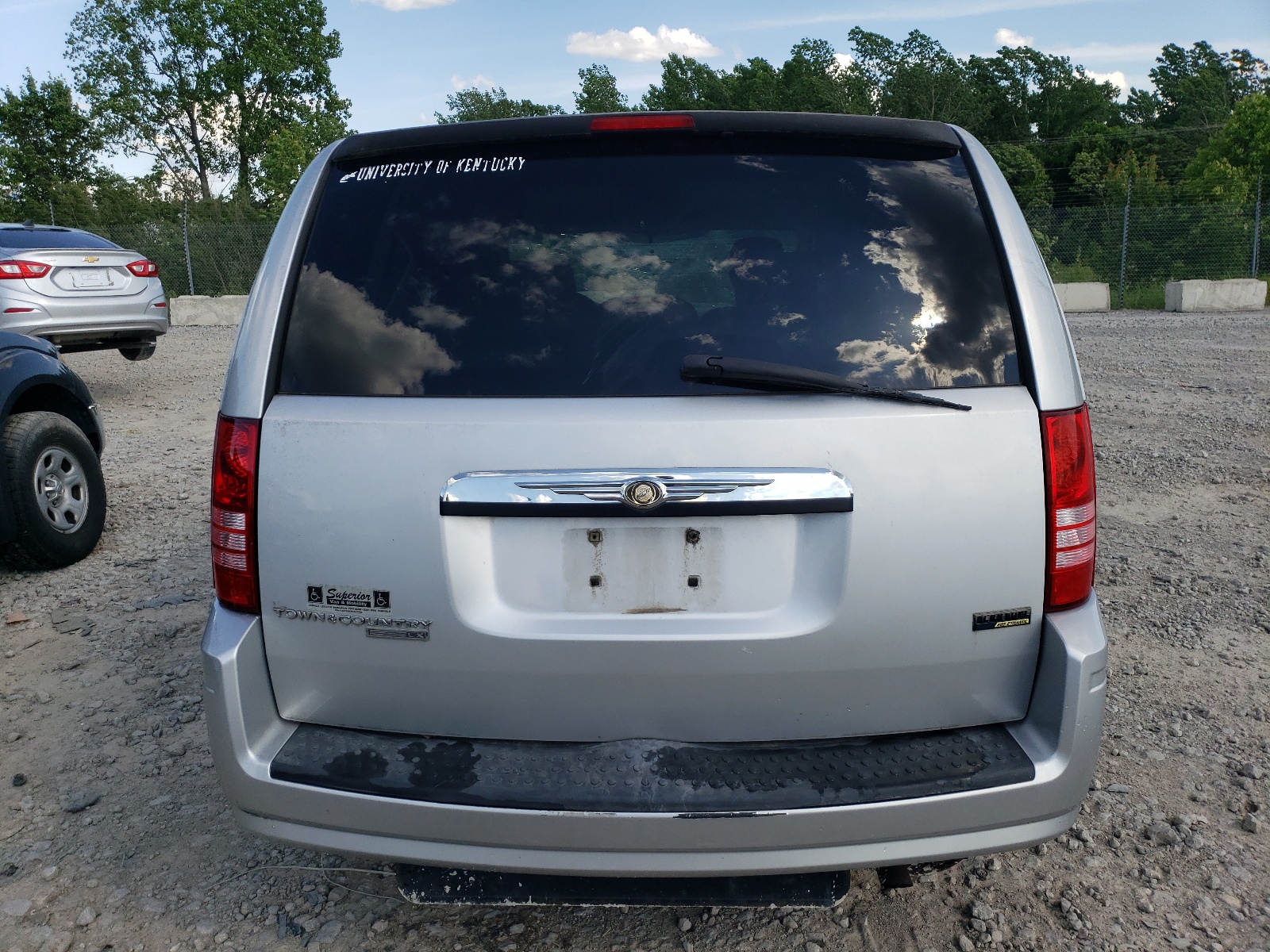 2A8HR44H08R779443 2008 Chrysler Town & Country Lx