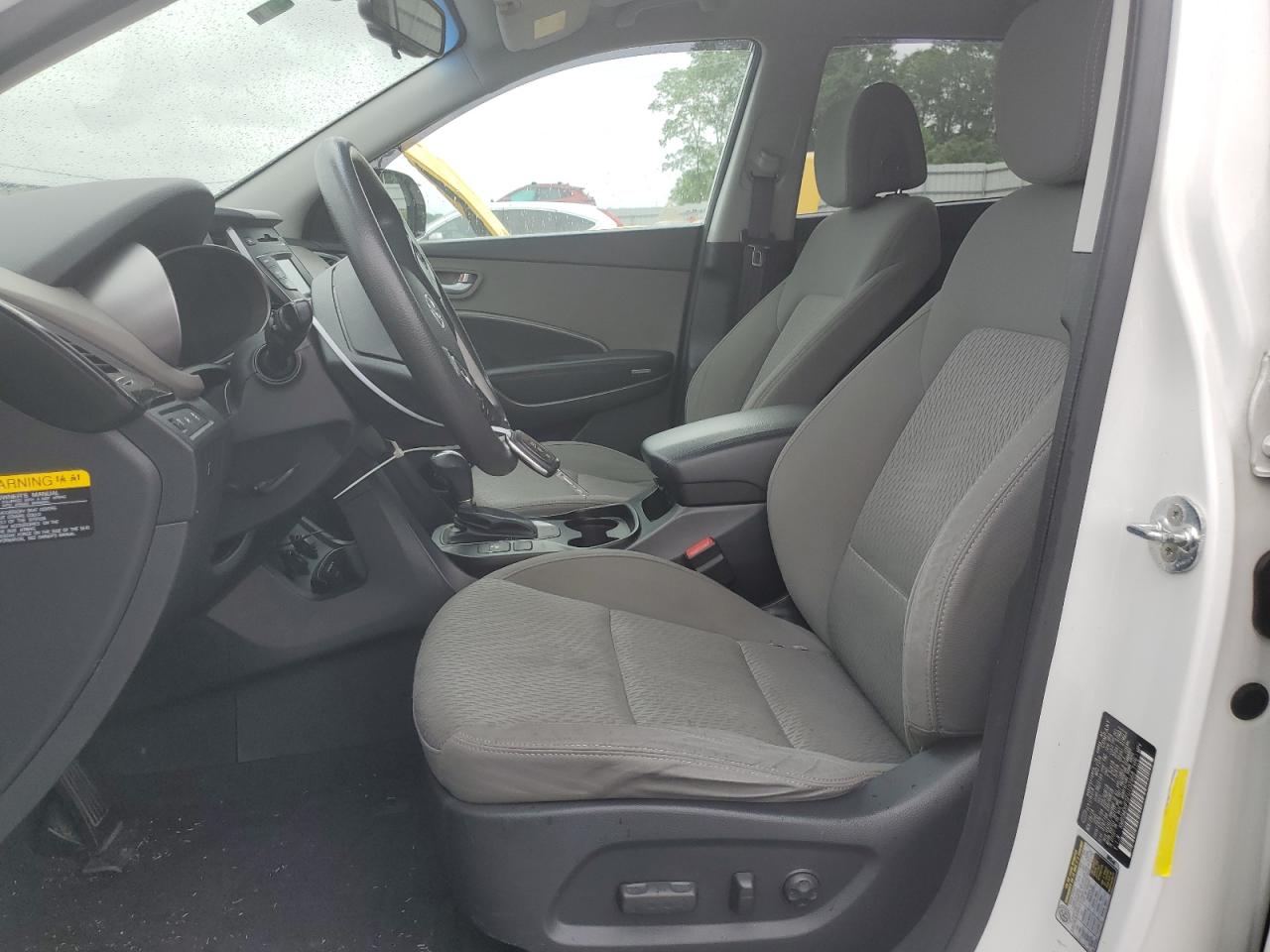2015 Hyundai Santa Fe - Image 7