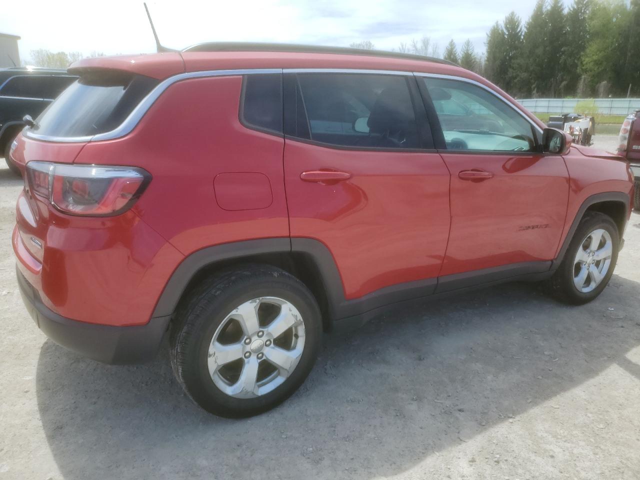 2018 Jeep Compass Latitude VIN: 3C4NJDBB4JT239628 Lot: 53583834