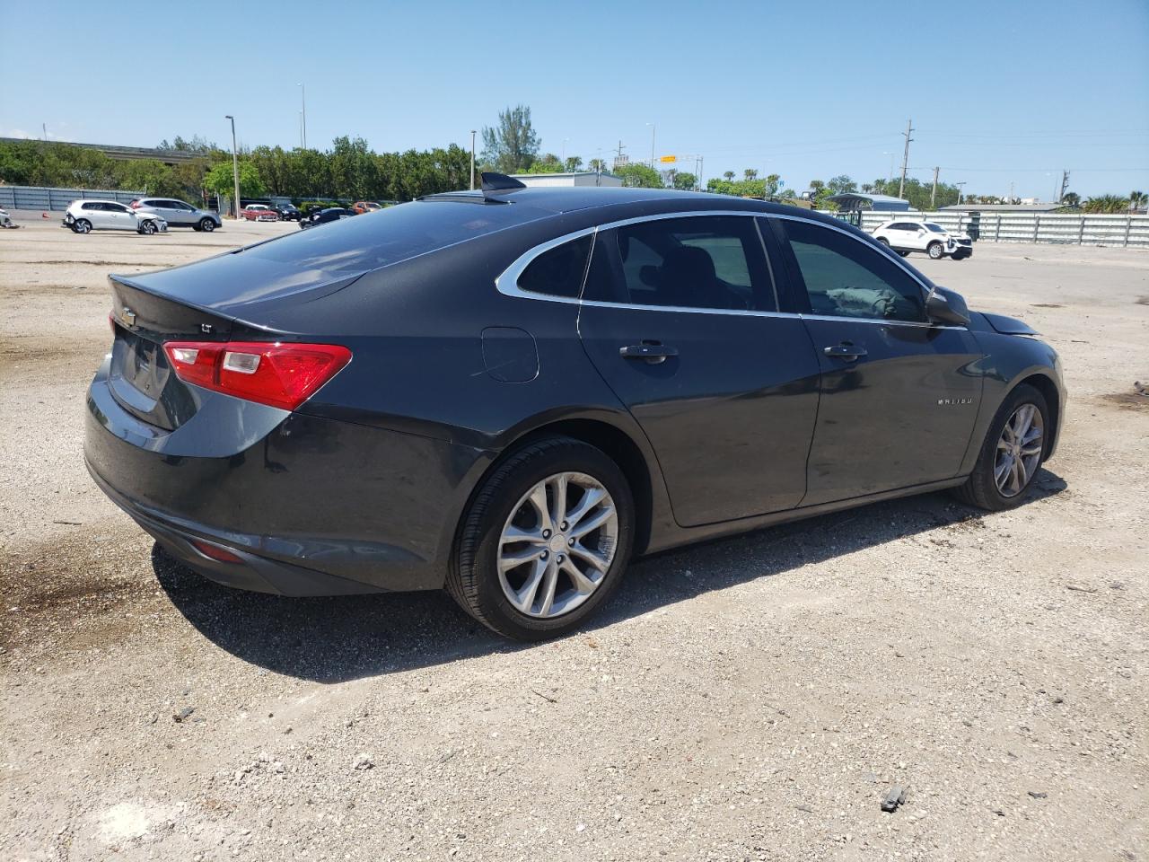 2017 Chevrolet Malibu - Image 3