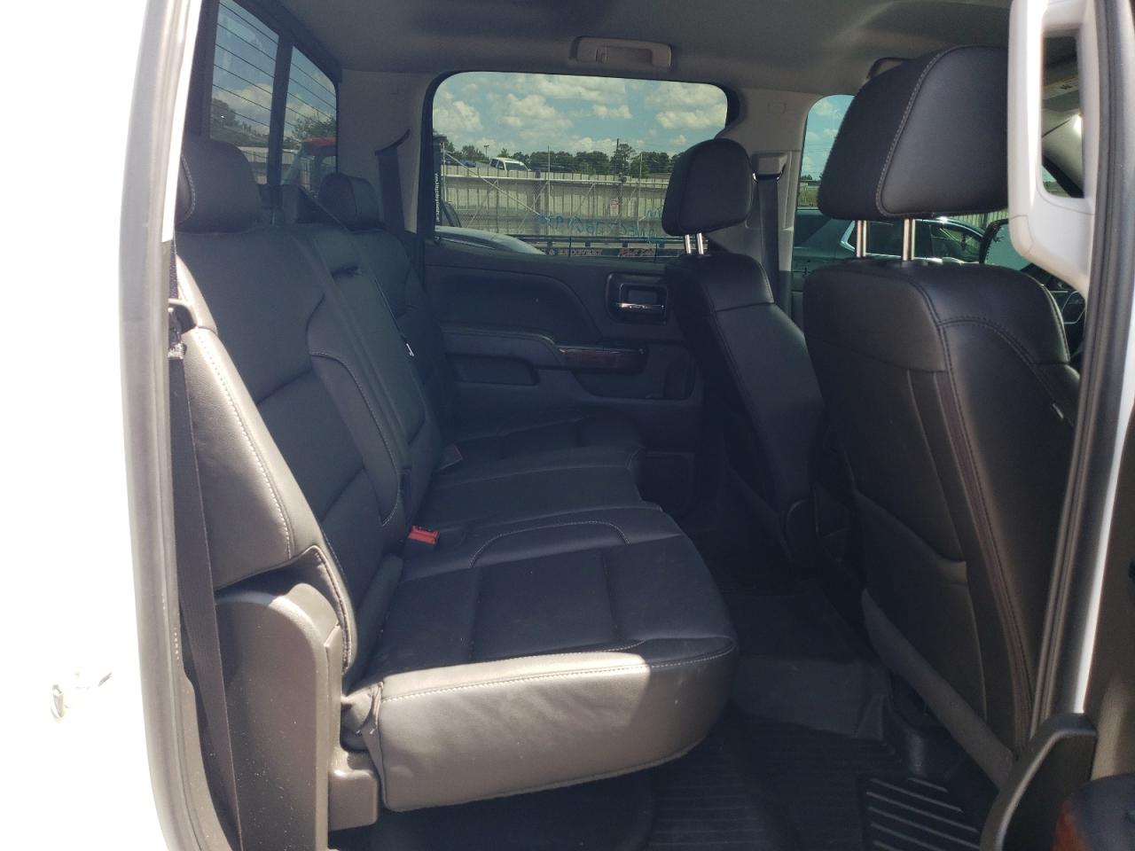 2018 GMC Sierra - Image 10