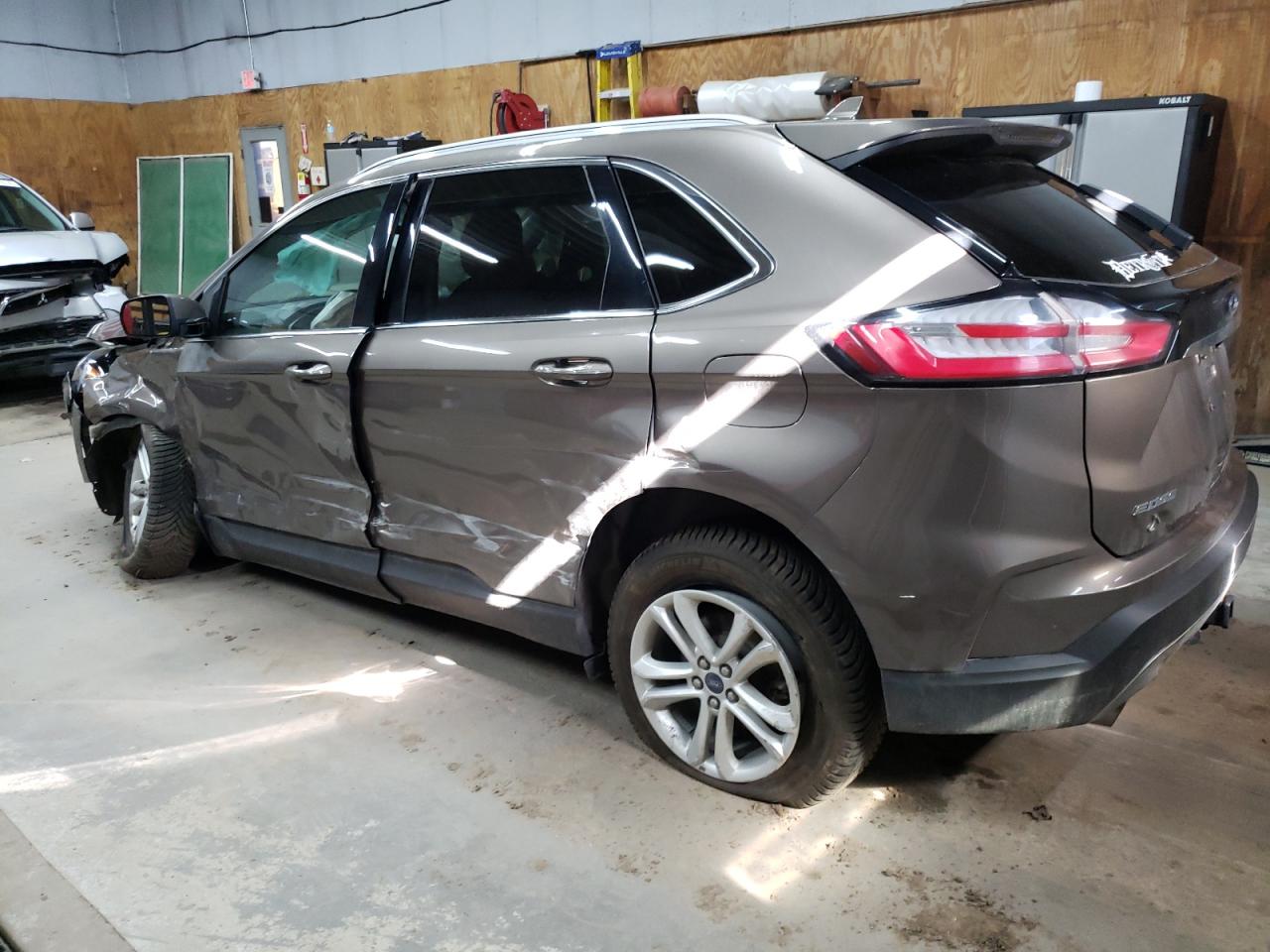 2FMPK4J94KBB12908 2019 FORD EDGE - Image 2