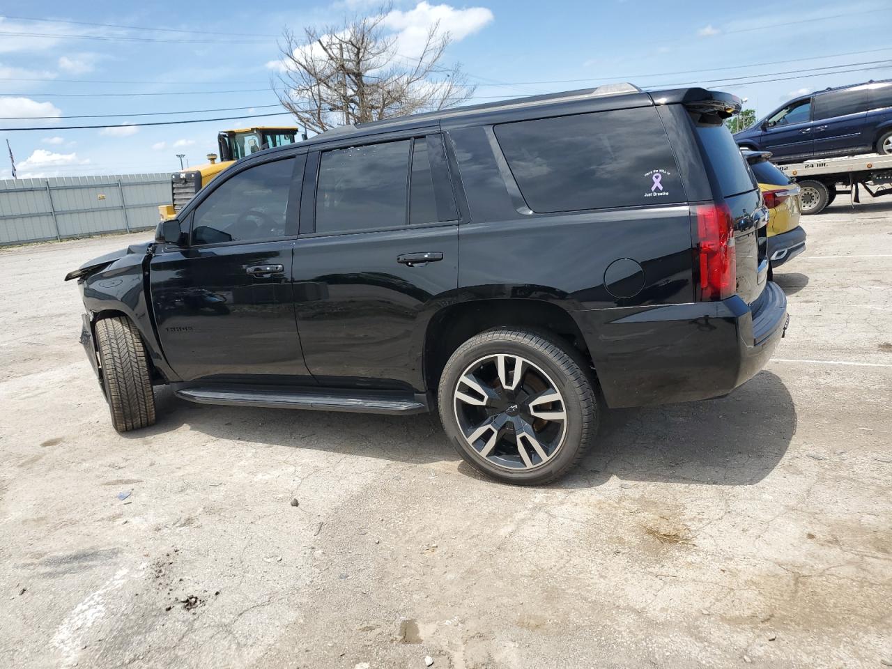 1GNSKCKC7JR175037 2018 CHEVROLET TAHOE - Image 2