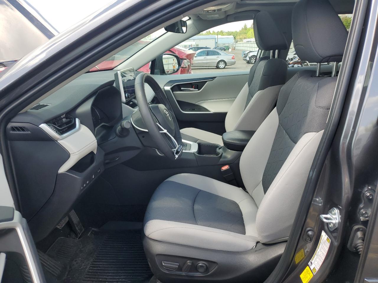 2024 Toyota Rav4 Xle VIN: 4T3RWRFV0RU122735 Lot: 53240194