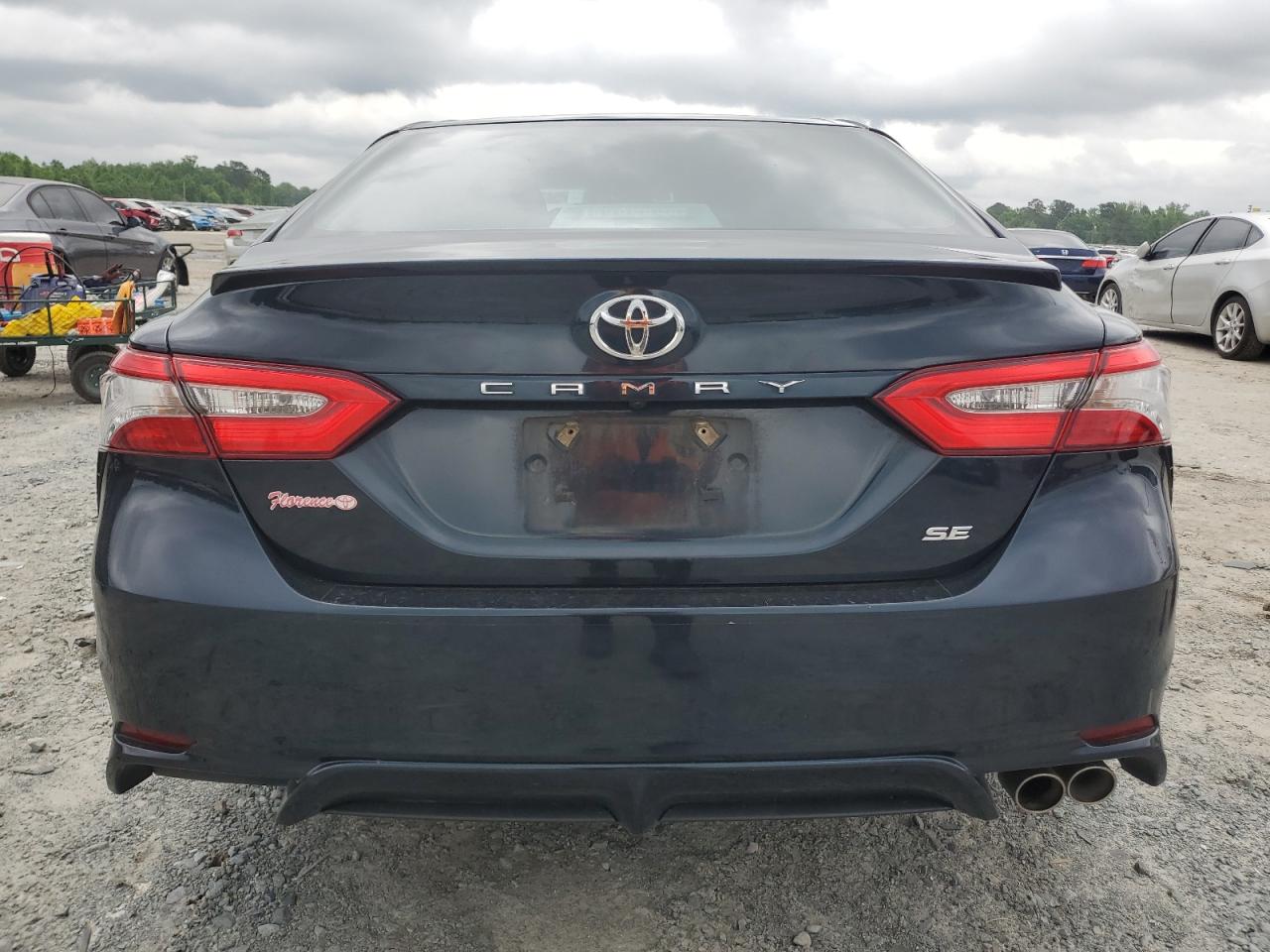 2018 Toyota Camry L VIN: 4T1B11HK7JU523586 Lot: 54197964