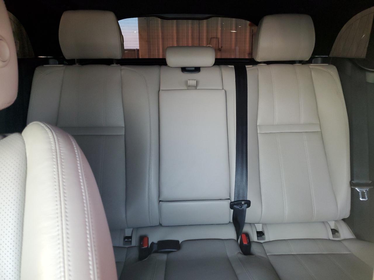 2018 Land Rover Range Rover Velar R-Dynamic Se VIN: SALYL2RX7JA740705 Lot: 54917314