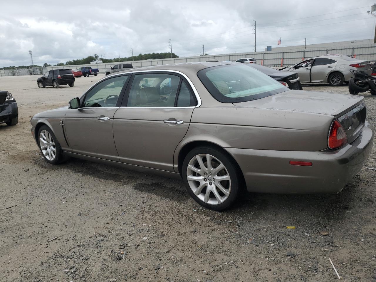 2008 Jaguar Xj8 L VIN: SAJWA79B58SH28504 Lot: 55933804