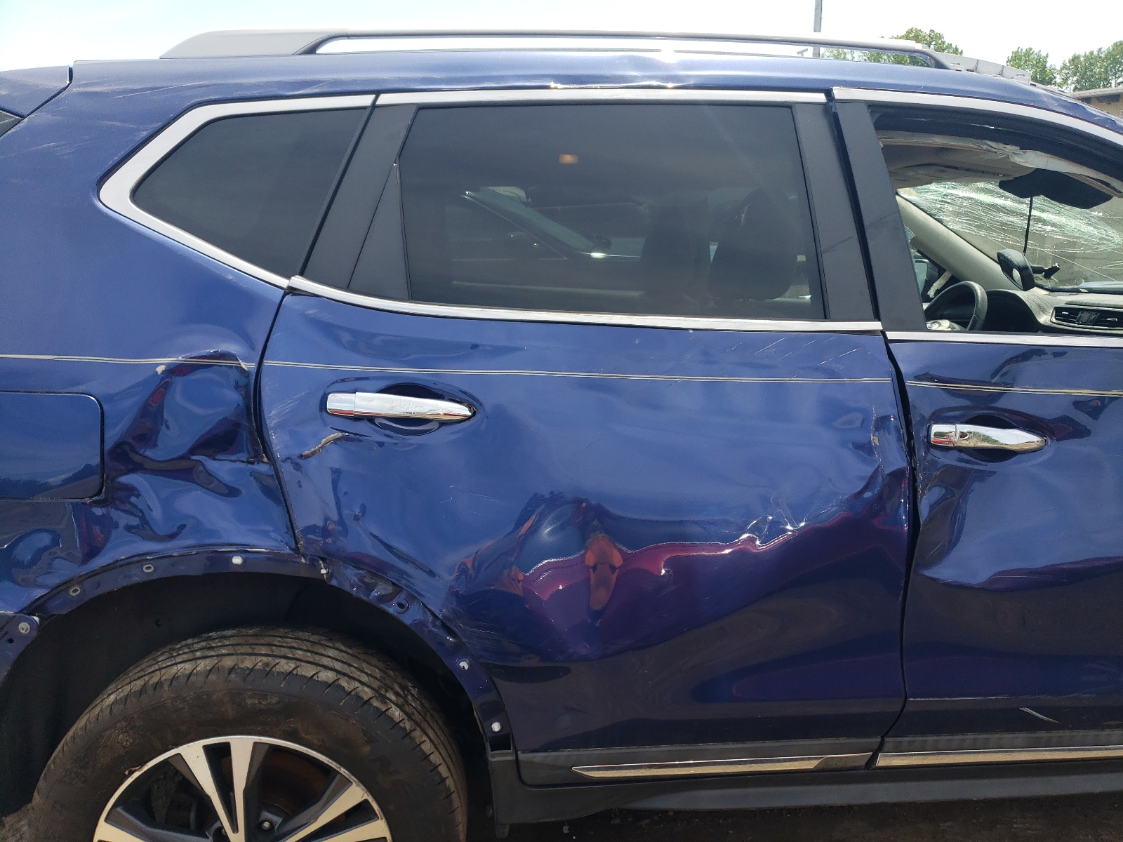 5N1AT2MVXHC815647 2017 Nissan Rogue Sv