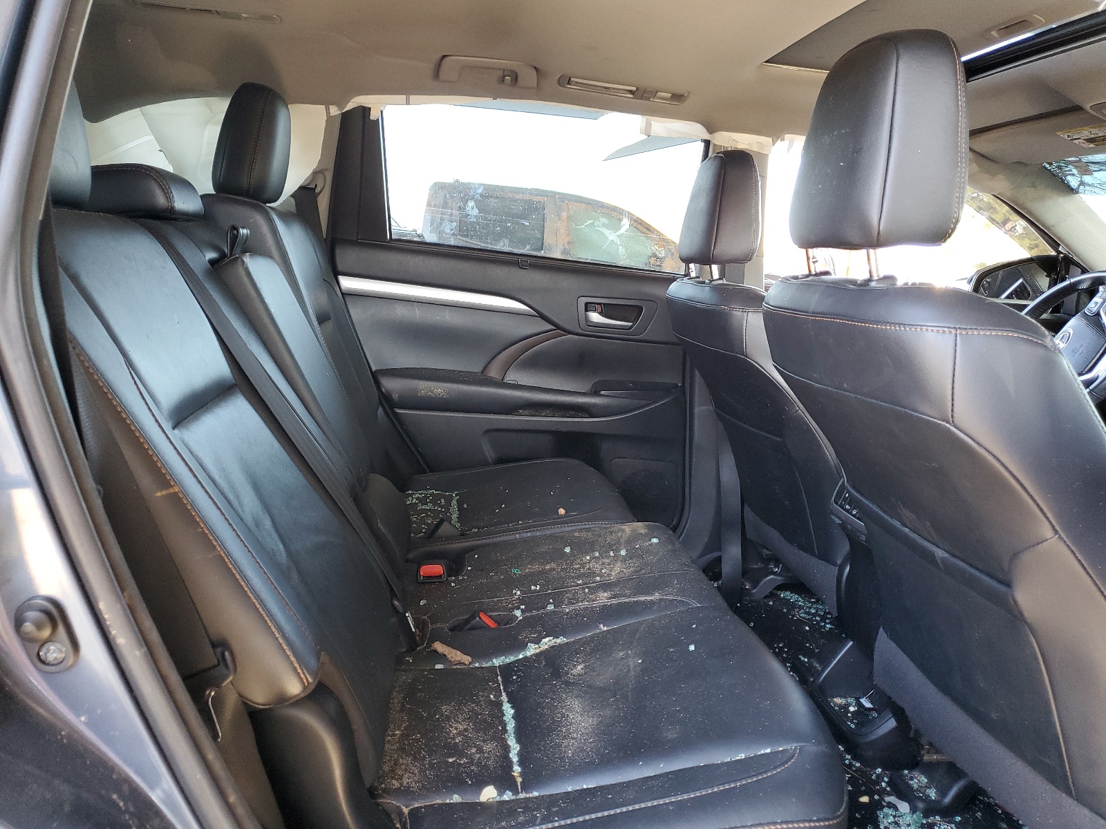 5TDJZRFH0HS478262 2017 Toyota Highlander Se