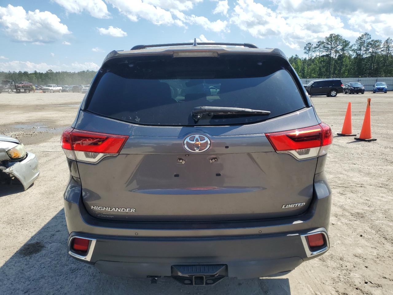 2017 Toyota Highlander Limited VIN: 5TDYZRFH6HS221444 Lot: 52893324