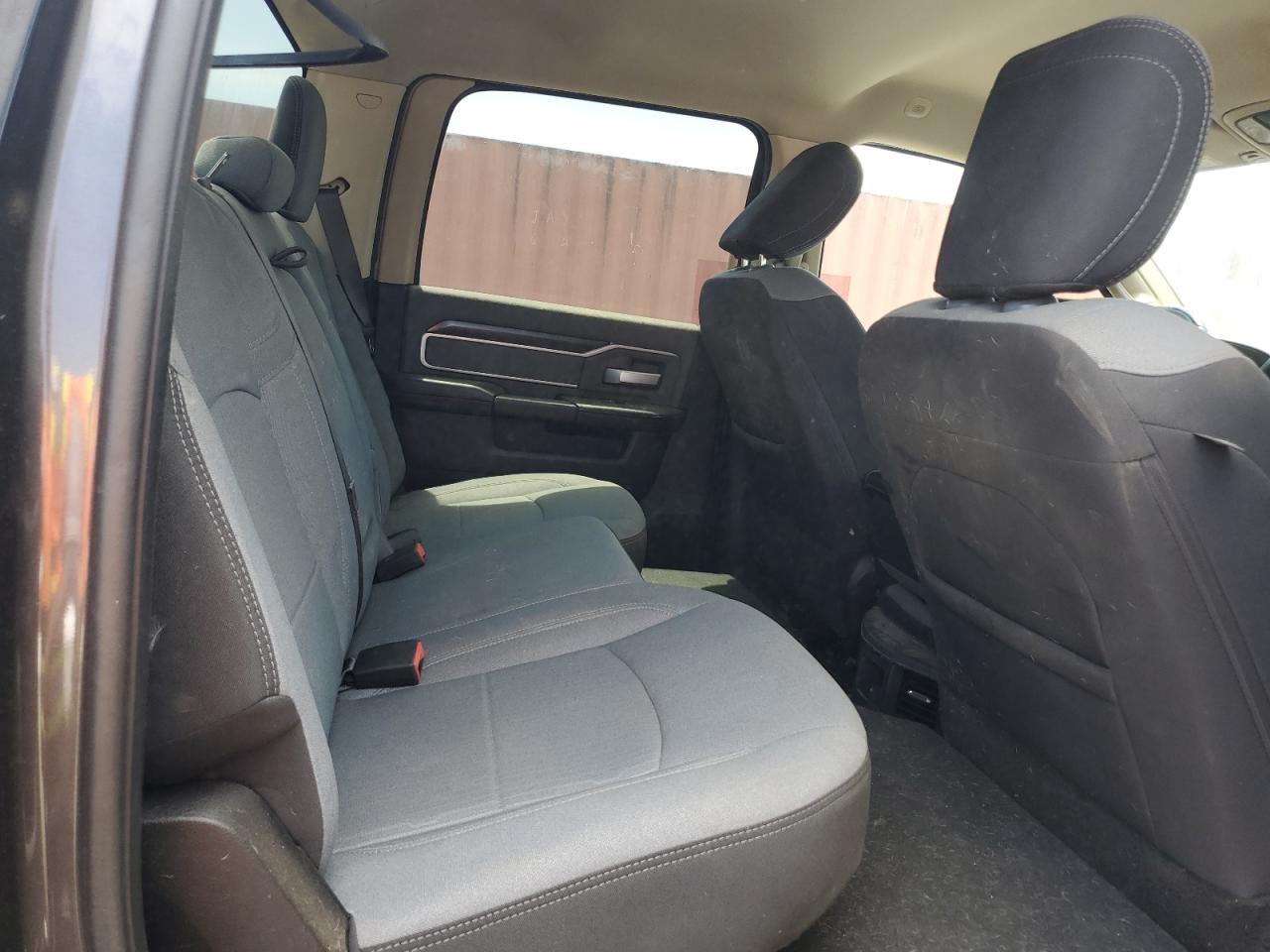 2019 Ram 2500 Big Horn VIN: 3C6UR4DL5KG631769 Lot: 57075224